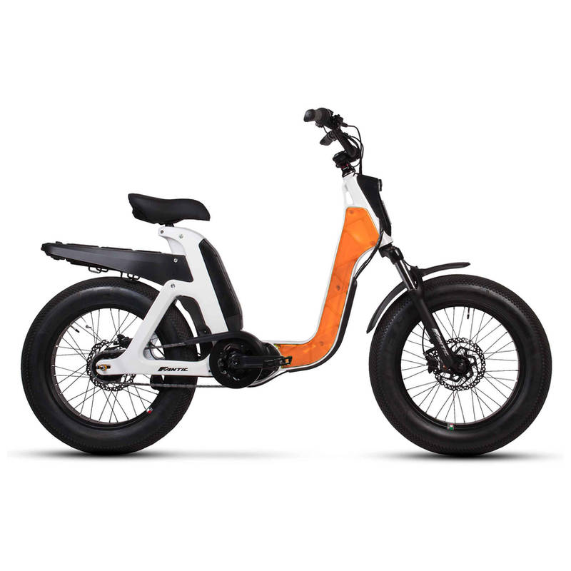 741115-fantic-issimo-cover-orange-transparent