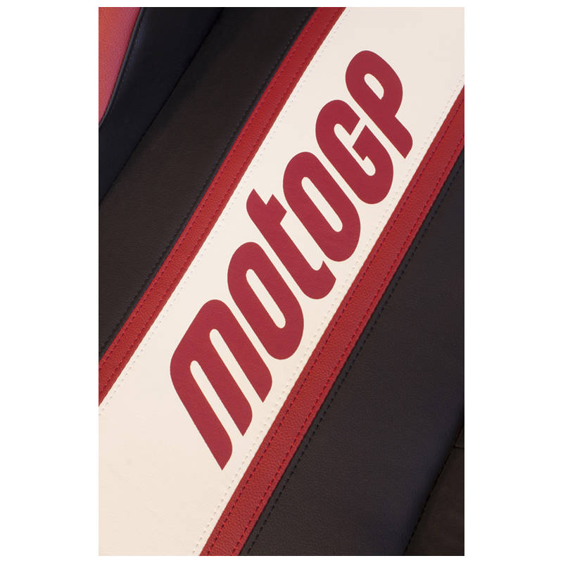 001584_4_MGPCHR14_MOTOGP-PADDOCK-RIDER-CHAIR