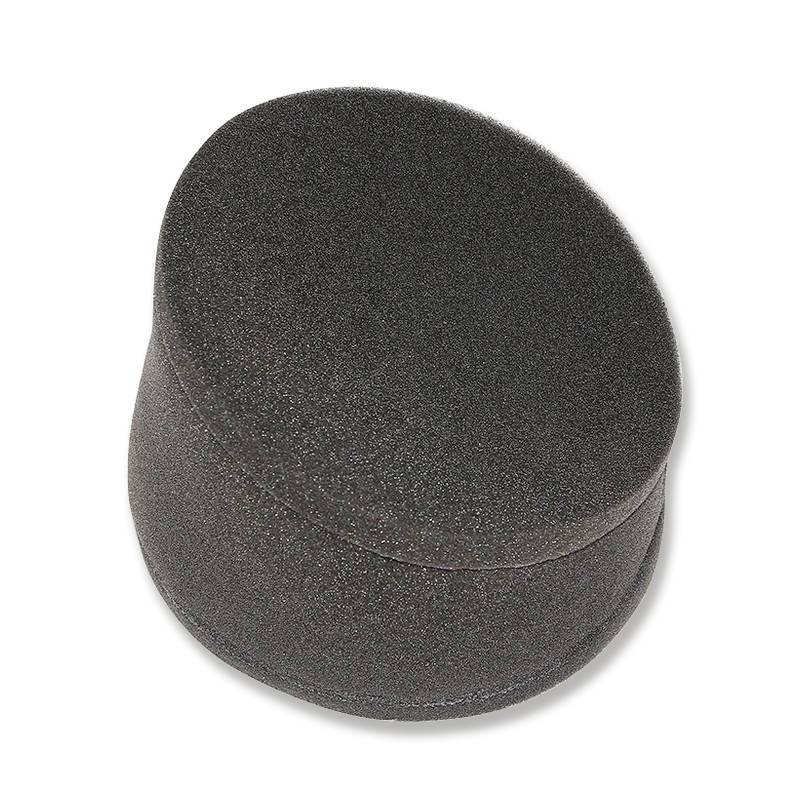 133818